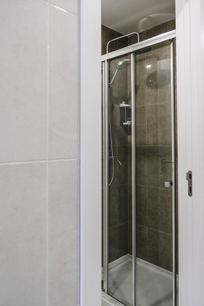 4U Lisbon VI Guesthouse Airport المظهر الخارجي الصورة